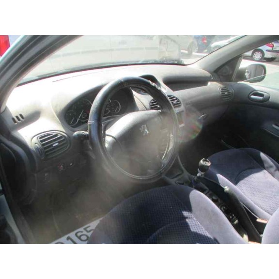 peugeot 206 berlina del año 2005