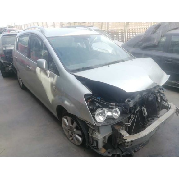 toyota corolla verso (r1) del año 2004