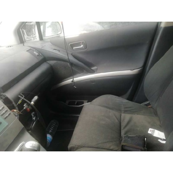 toyota corolla verso (r1) del año 2004