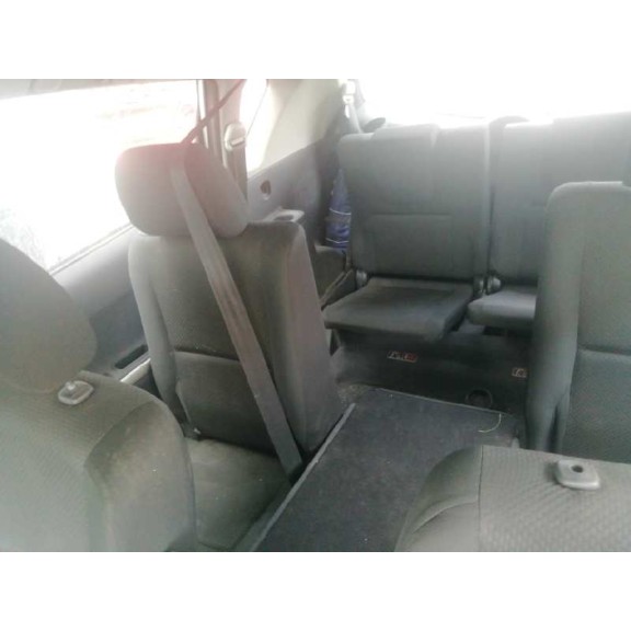 toyota corolla verso (r1) del año 2004