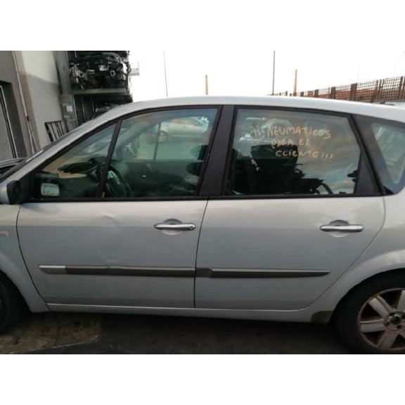 renault scenic ii del año 2004