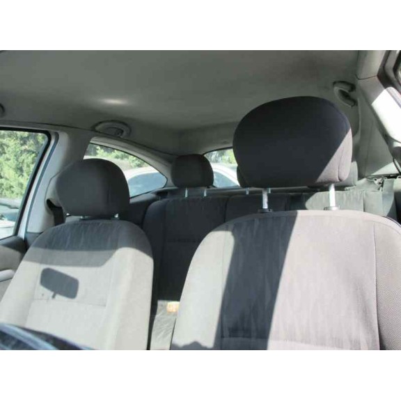 ford focus berlina (cak) del año 2002