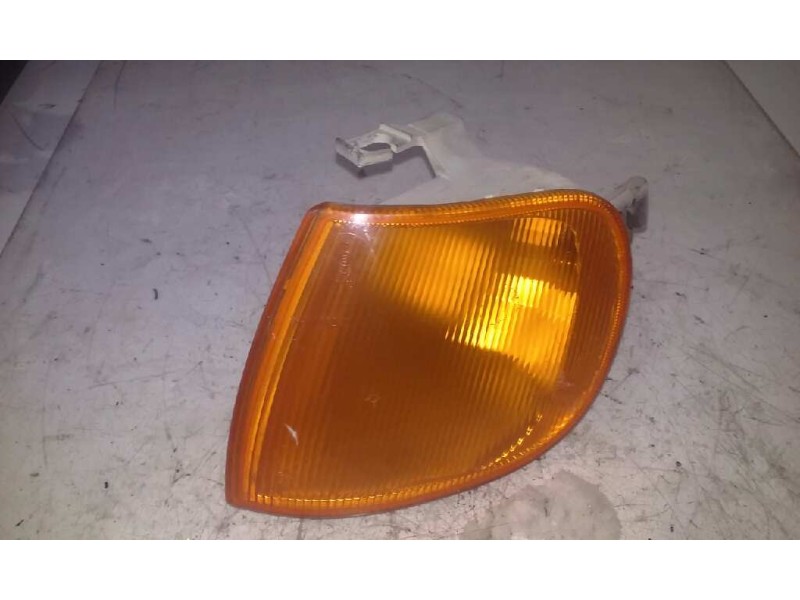 Recambio de piloto delantero izquierdo para volkswagen polo berlina (6n1) fox referencia OEM IAM   AMBAR