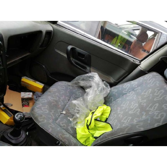 seat inca (6k9) del año 2001