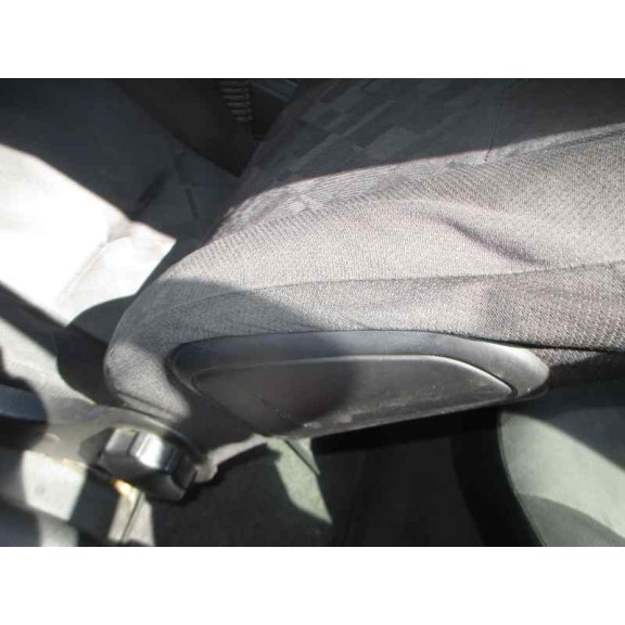 opel astra g berlina del año 2001