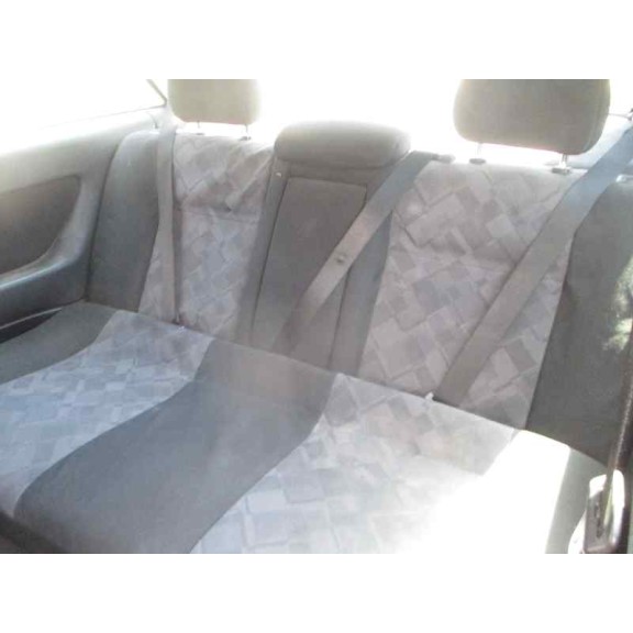 opel astra g berlina del año 2001