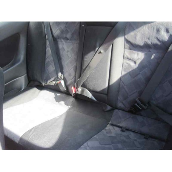 opel astra g berlina del año 2001