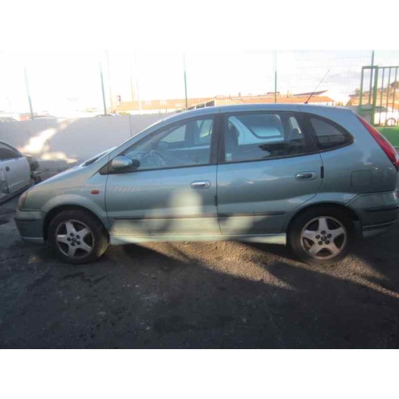 nissan almera tino (v10m) del año 2000