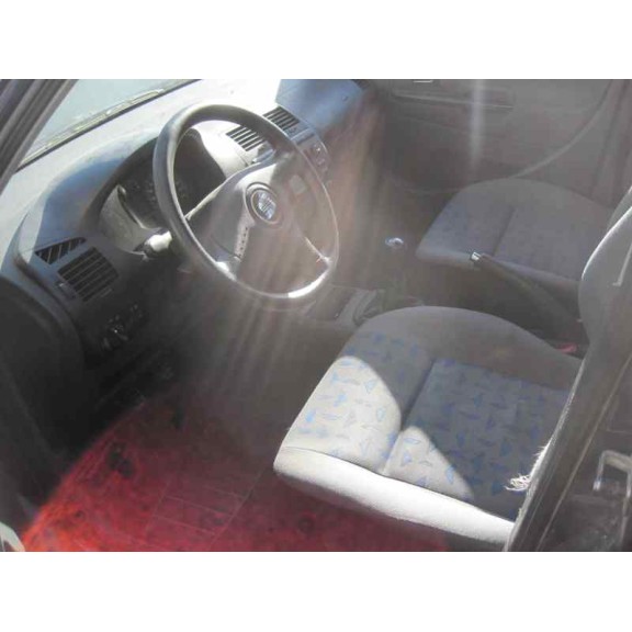 seat cordoba berlina (6k2) del año 2002