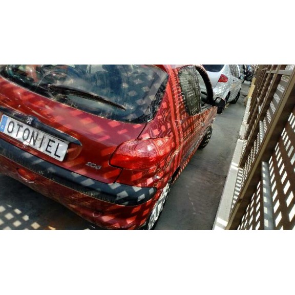 peugeot 206 berlina del año 2002