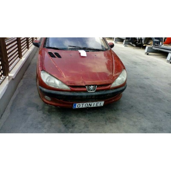 peugeot 206 berlina del año 2002