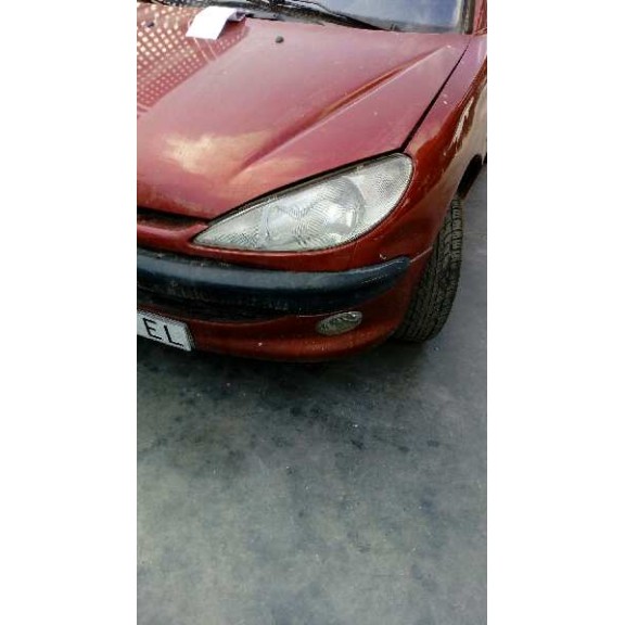 peugeot 206 berlina del año 2002