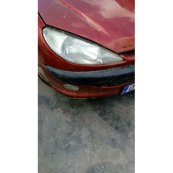 peugeot 206 berlina del año 2002