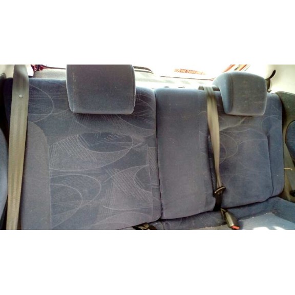 peugeot 206 berlina del año 2002