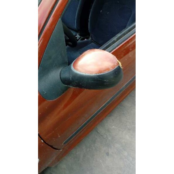 peugeot 206 berlina del año 2002