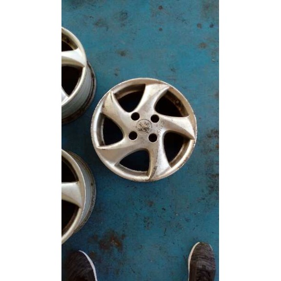 peugeot 206 berlina del año 2002