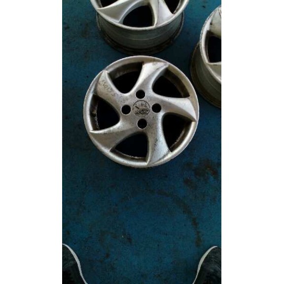 peugeot 206 berlina del año 2002