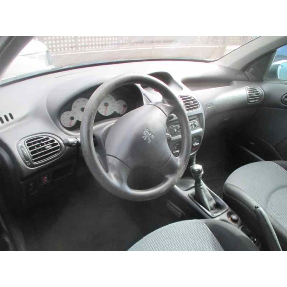 peugeot 206 berlina del año 2003