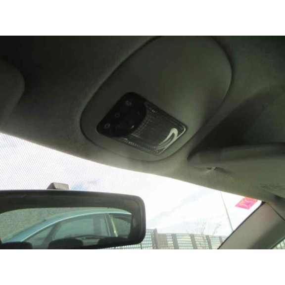 peugeot 206 berlina del año 2003