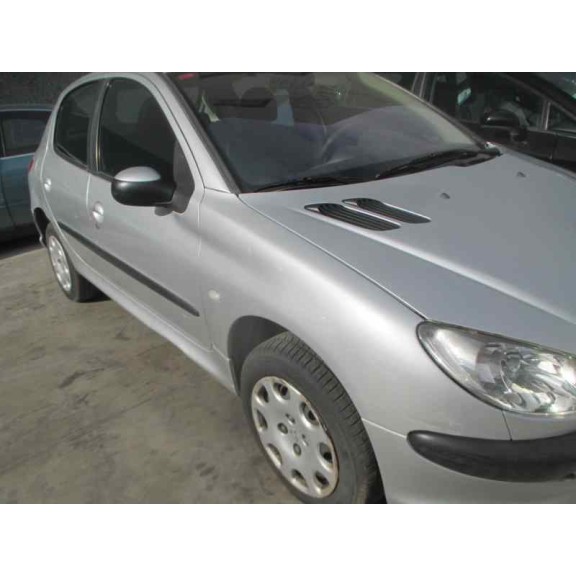 peugeot 206 berlina del año 2003