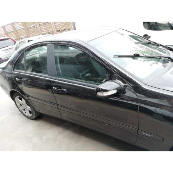 mercedes-benz clase c (w203) berlina del año 2003