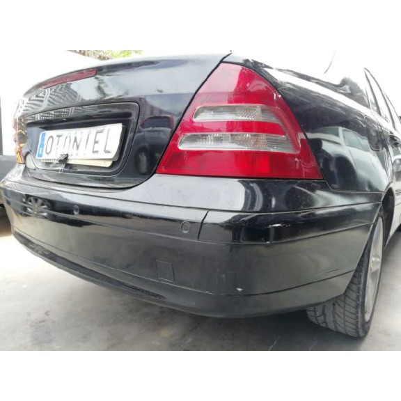 mercedes-benz clase c (w203) berlina del año 2003