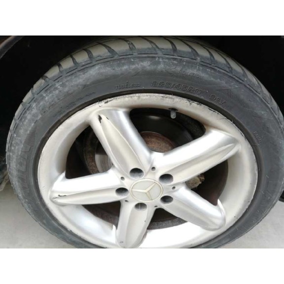 mercedes-benz clase c (w203) berlina del año 2003