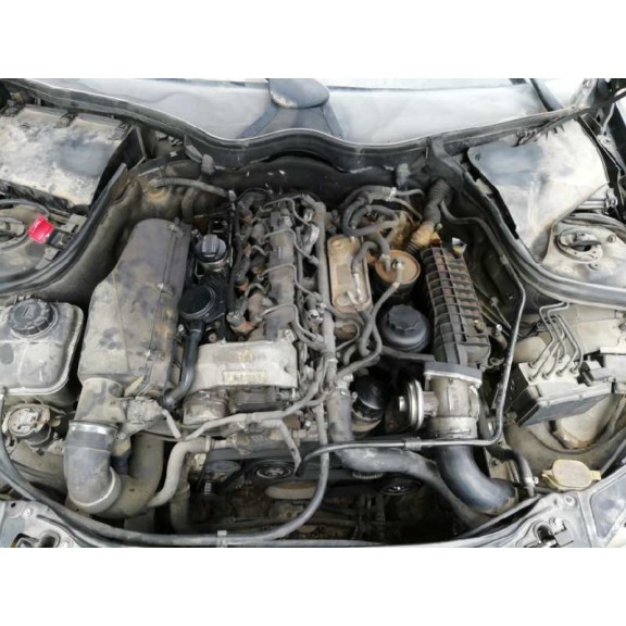 mercedes-benz clase c (w203) berlina del año 2003