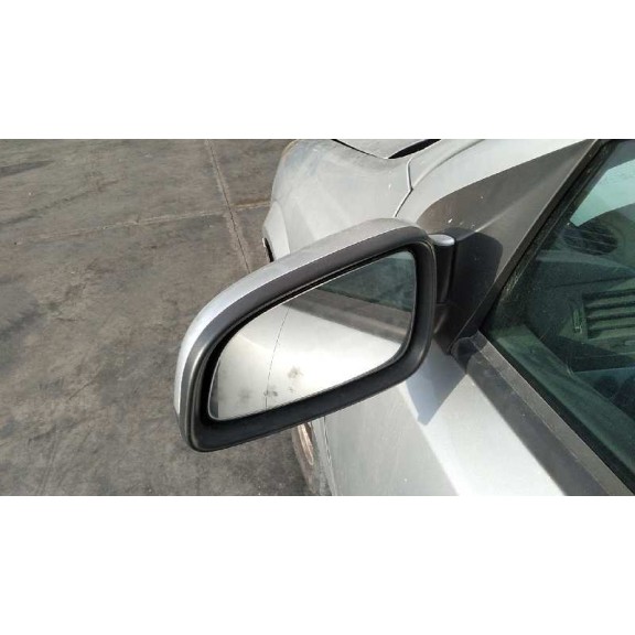 opel astra h berlina del año 2005