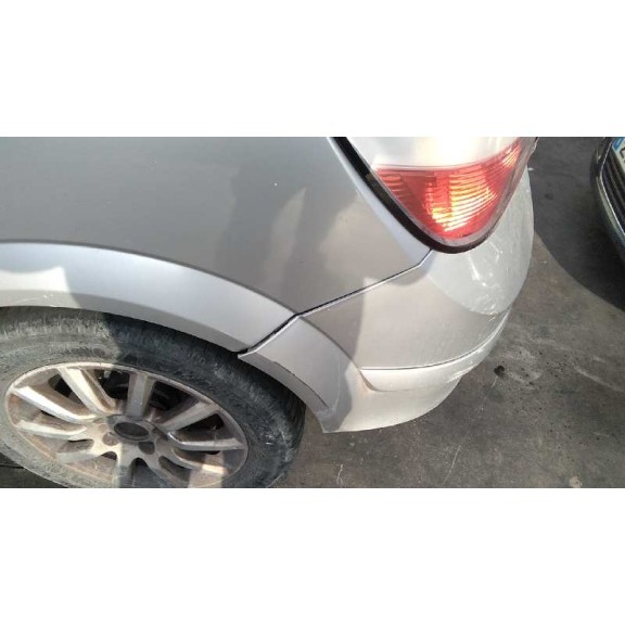 opel astra h berlina del año 2005