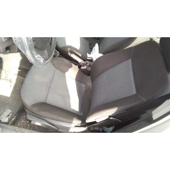 opel astra h berlina del año 2005