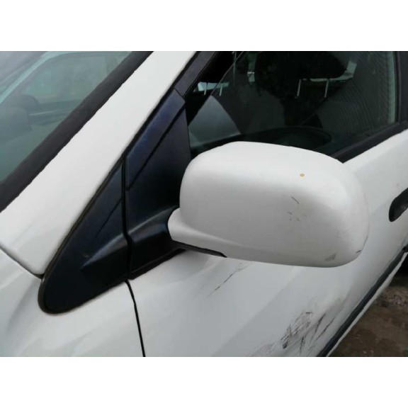 mitsubishi space star (dg0) del año 2004