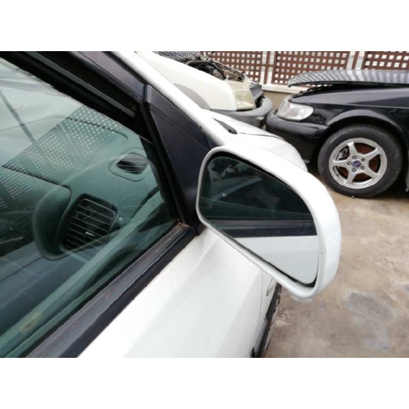 mitsubishi space star (dg0) del año 2004