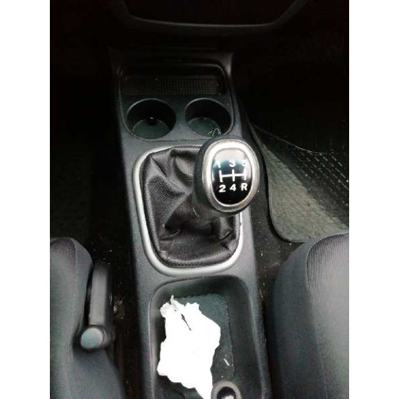 mitsubishi space star (dg0) del año 2004