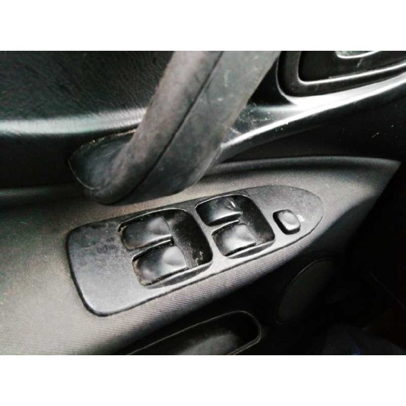 mitsubishi space star (dg0) del año 2004