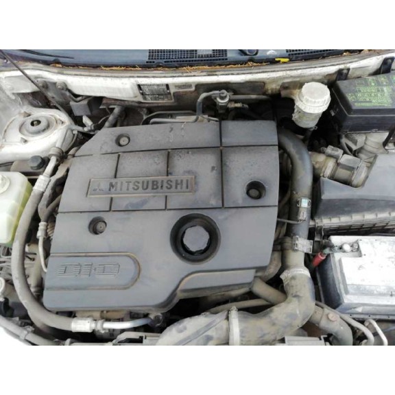mitsubishi space star (dg0) del año 2004