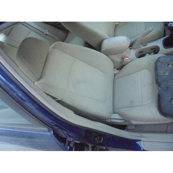 kia cerato del año 2005