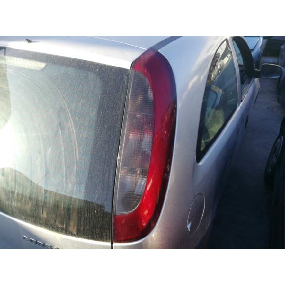 opel corsa c del año 2002