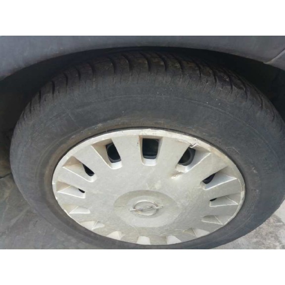 opel corsa c del año 2002