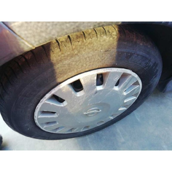 opel corsa c del año 2002