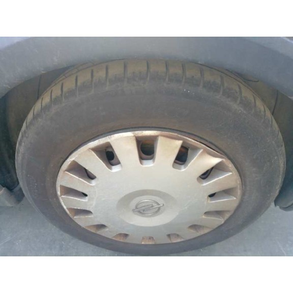 opel corsa c del año 2002