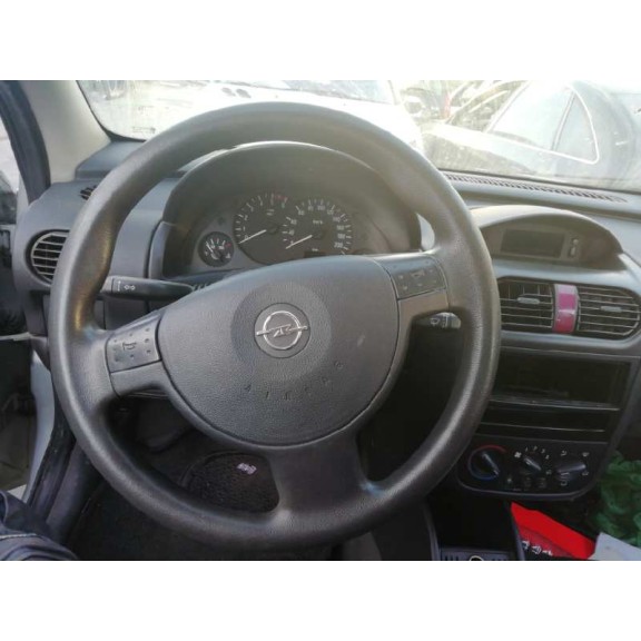 opel corsa c del año 2002