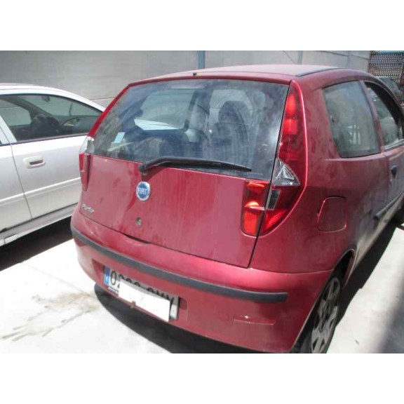 fiat punto berlina (188) del año 2004