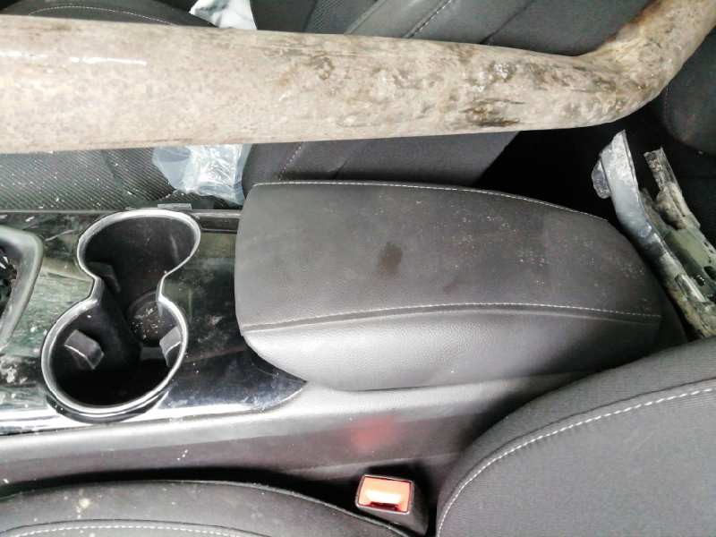 Recambio de apoyabrazos central para ford mondeo lim. trend referencia OEM IAM  CUERO NEGRO 