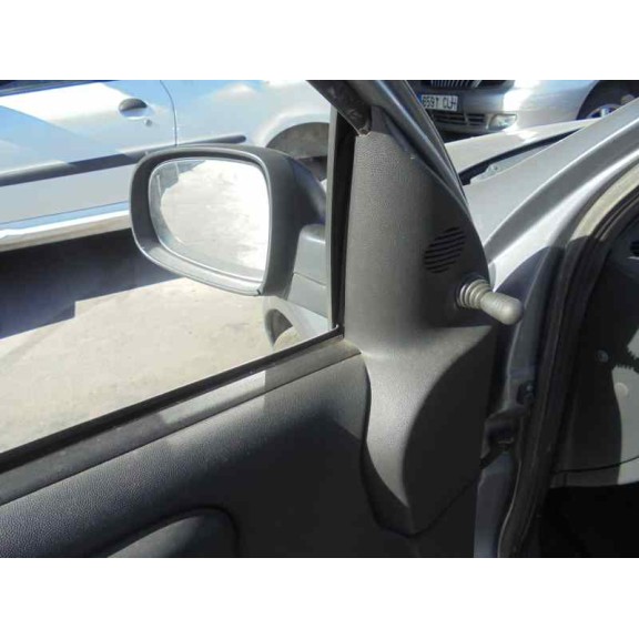 opel corsa c del año 2004