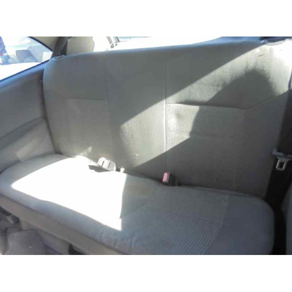 opel corsa c del año 2004