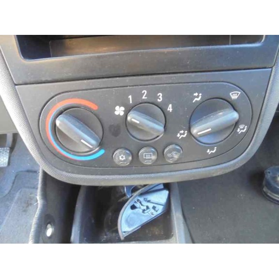 opel corsa c del año 2004