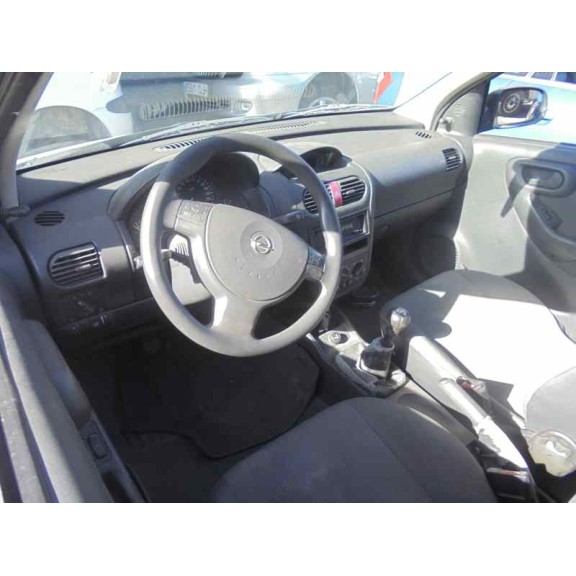 opel corsa c del año 2004