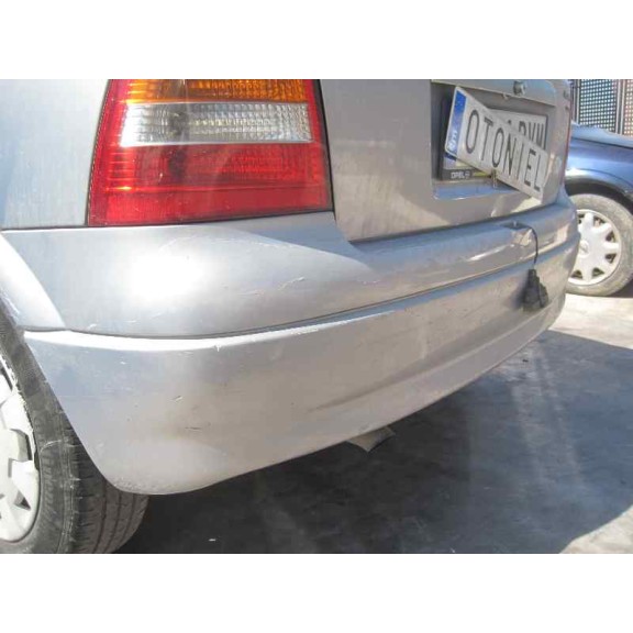 opel astra g berlina del año 2002