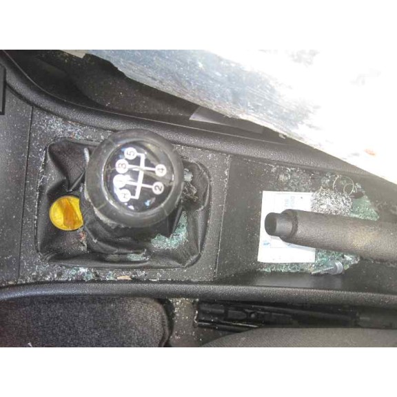 opel astra g berlina del año 2002